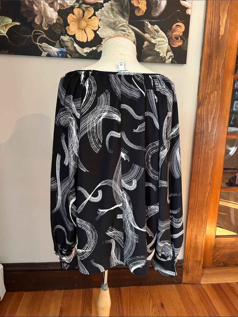 Nine West Black V Neck Blouse with White Abstract Swirl Print - Picture 3 of 6